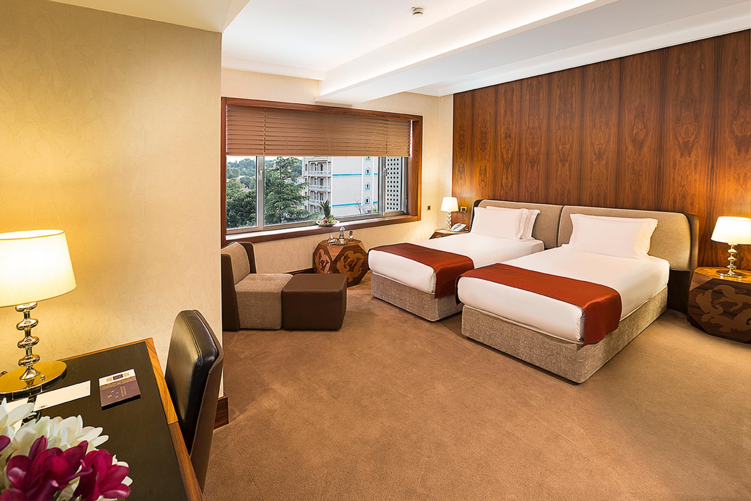 Vogue Hotel Supreme Istanbul Exterior photo Deluxe Room