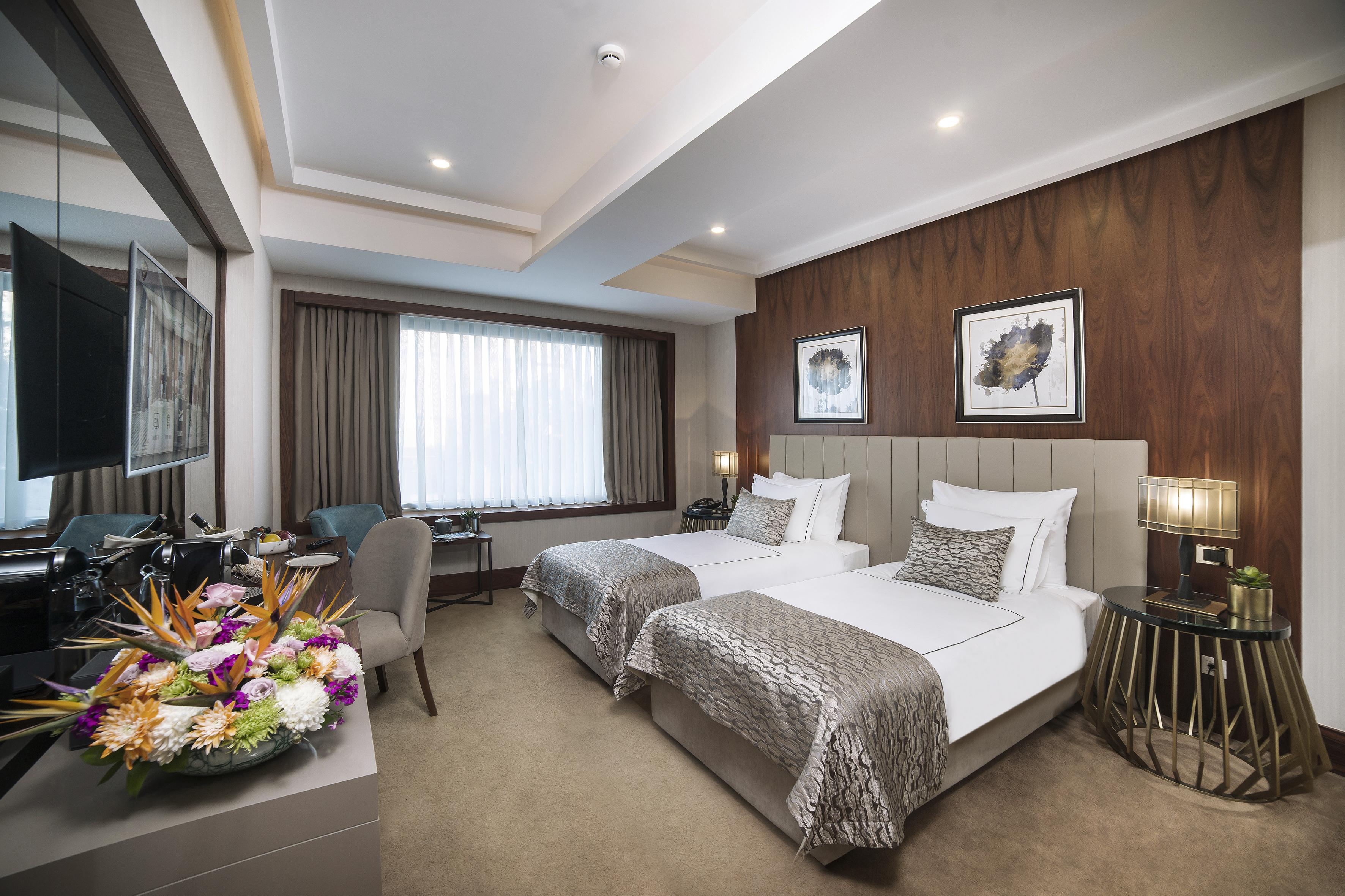 Vogue Hotel Supreme Istanbul Exterior photo Deluxe Room
