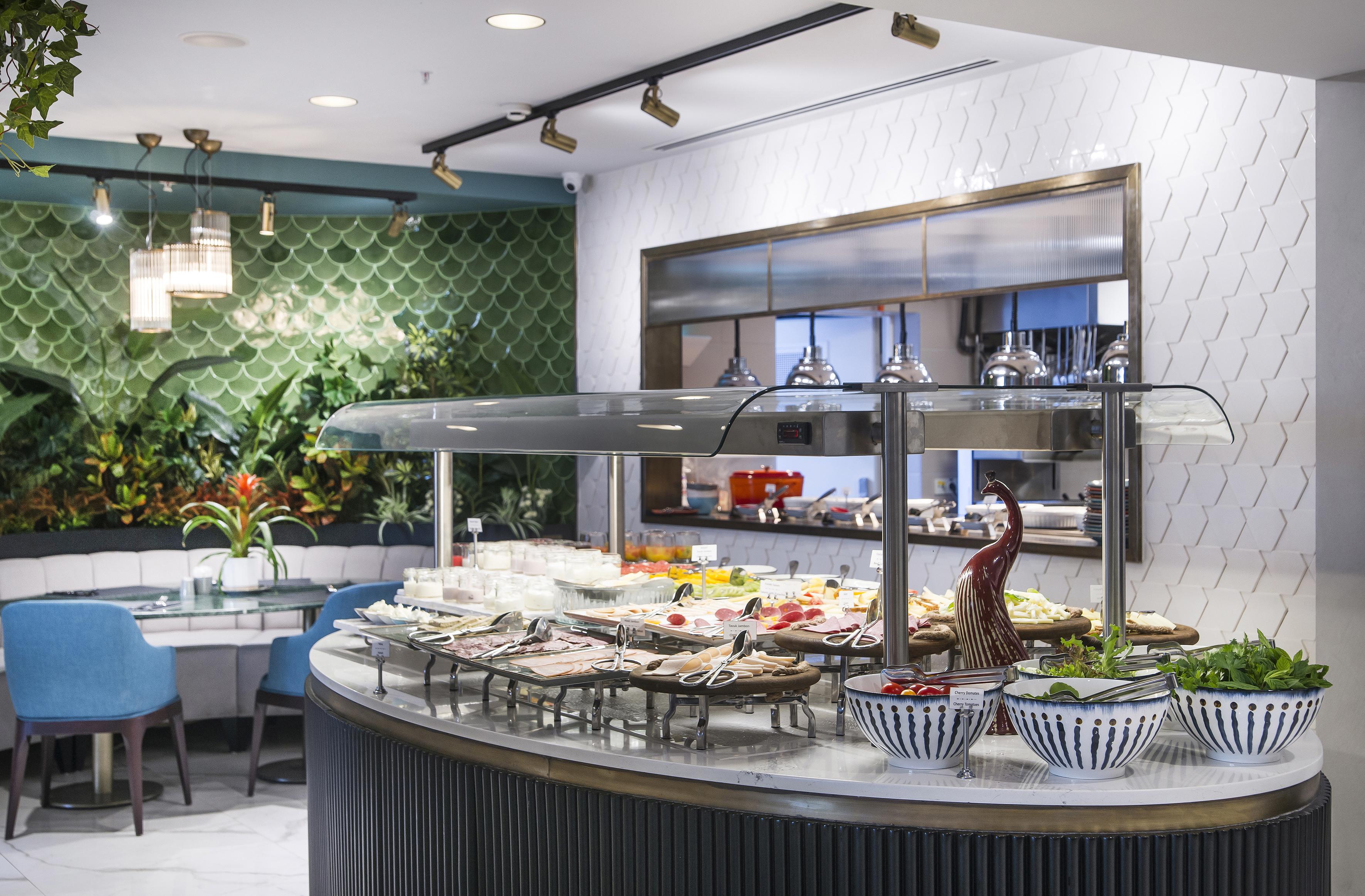 Vogue Hotel Supreme Istanbul Exterior photo The buffet at the restaurant