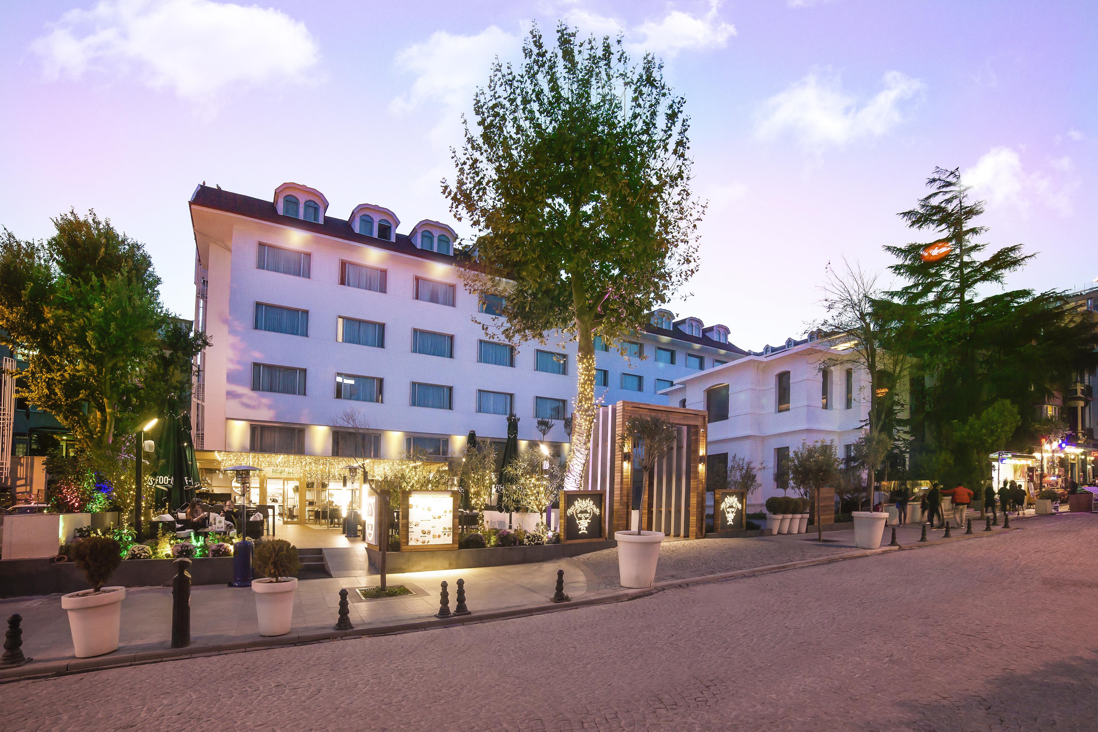 Vogue Hotel Supreme Istanbul Exterior photo The Village